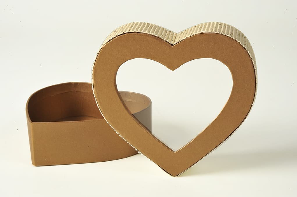 heart shape rigid box with a pvc window 1