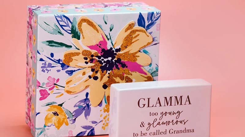 floral themed packaging